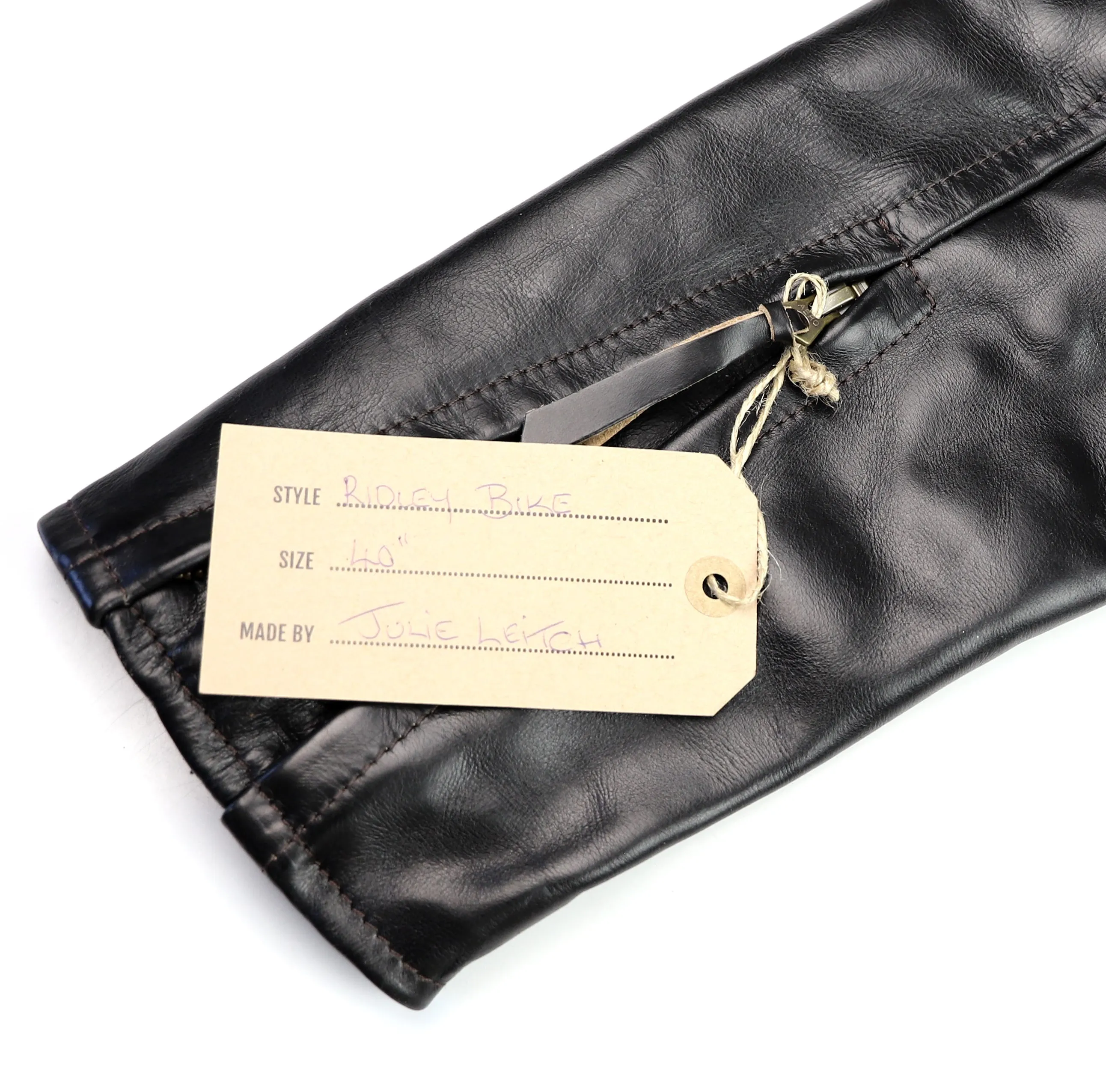 Aero Three-Pocket Ridley, size 40, Black CXL Steerhide