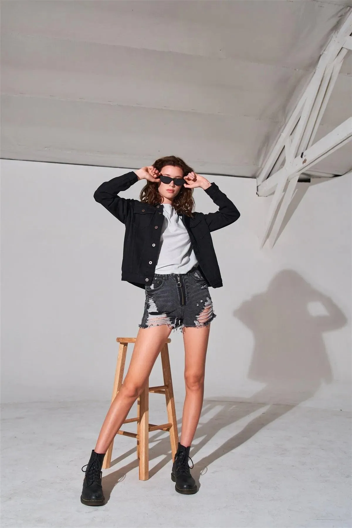Black Oversized Long Sleeve Classic Denim Jacket /2-2-2-2-2