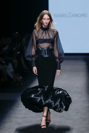 Long-Sleeved Dress with Ruffled Hemline