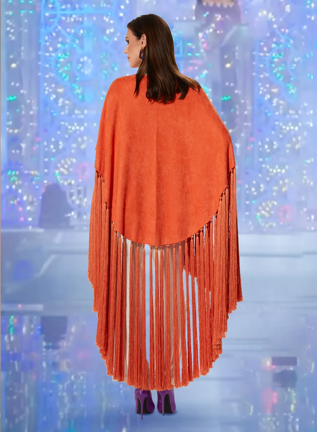 Love The Queen - 17492 - Faux Suede Fringe Cape