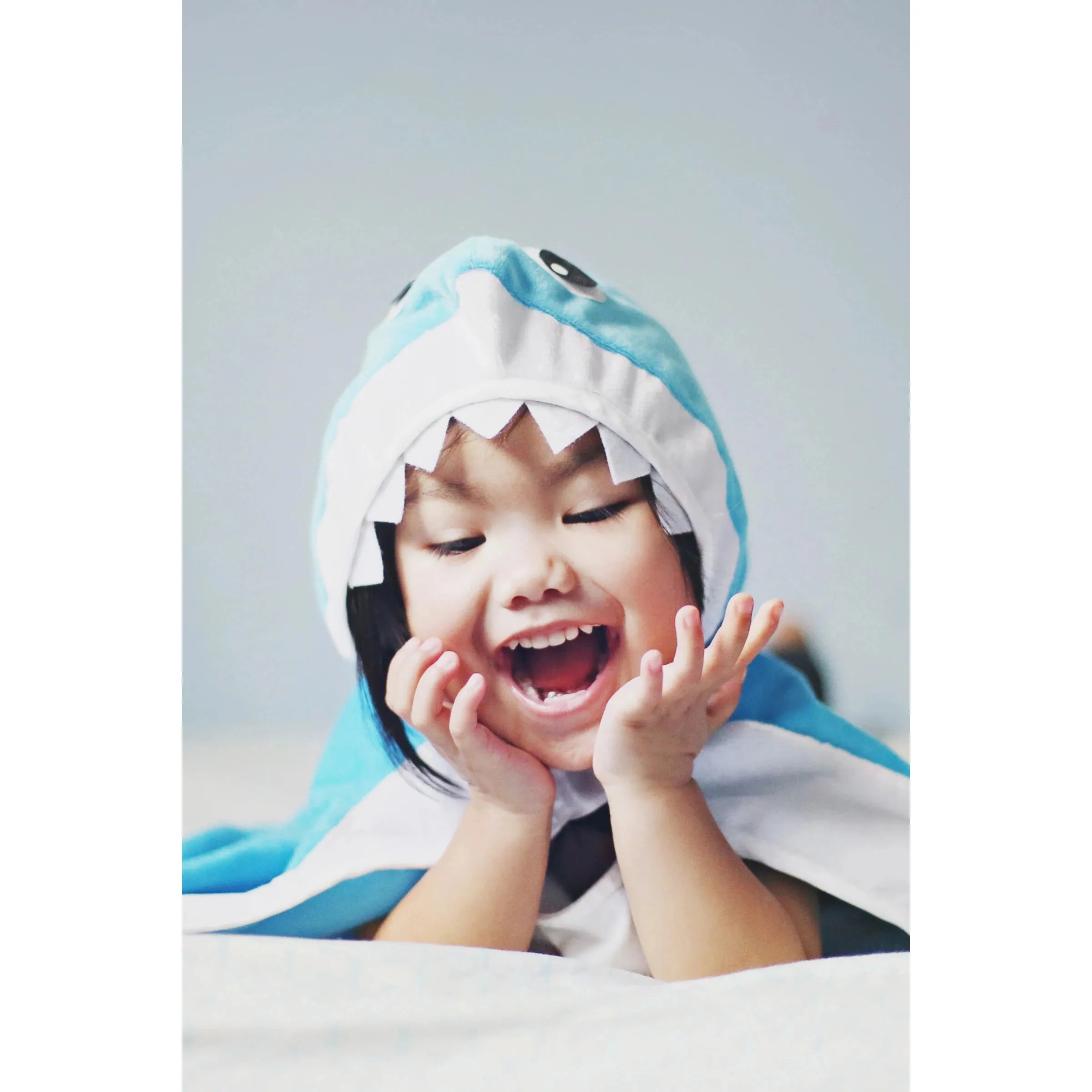 shark toddler cape size 2-3